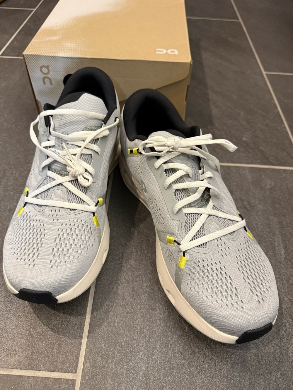 On Running Cloudnova Men’s Running Shoes - Light Gray/White